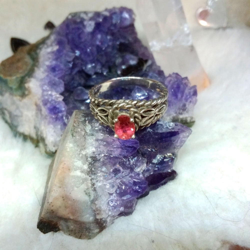 Mystic Sterling Silver Ring w/ Enchanted Pink Stone – 925 CCC MarkedDescriptio